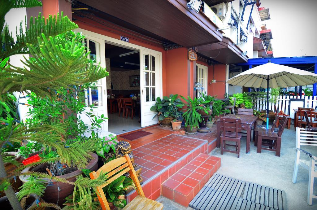 Готель The Famous House - Jomtien Екстер'єр фото
